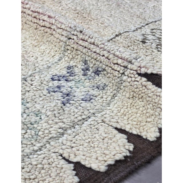 Mid-Century Modern Vintage Ivory Moroccan Rug - 11.3 X 5 Ft For Sale - Image 3 of 8