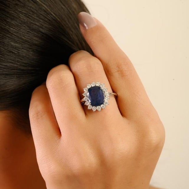 Metal 3.73 Ct Cushion Cut Natural Sapphire & Diamond Halo 14k Gold Statement Ring Size 5.5 For Sale - Image 7 of 16