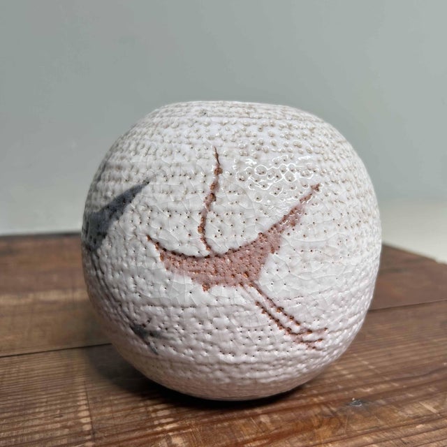 Kikyoya Platycodon House Kiln Shino Ware Ikebana Vase, Japan, 1960s For Sale - Image 15 of 18