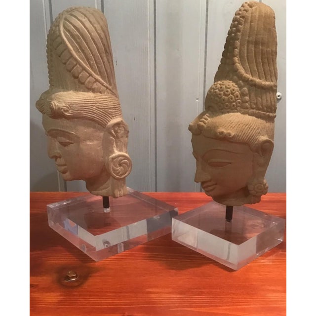 Antique Central American Aztec Stone Heads with Acrylic Glass Base, Set of 2 For Sale - Image 5 of 7