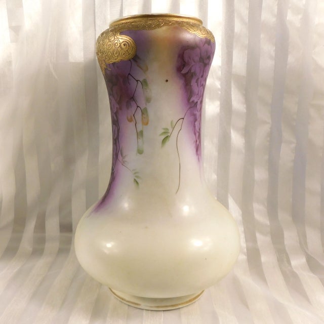 1940s Large Hand Painted and Hand Decorated Vase by Imperial Nippon For Sale - Image 4 of 12