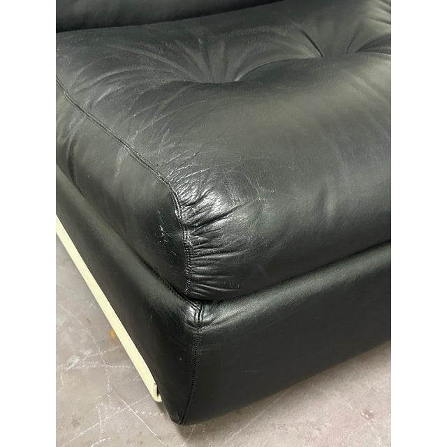 Circa 1970 Original Black Leather Amanta Lounge Chairs by Mario Bellini for C&b Italia For Sale - Image 10 of 18