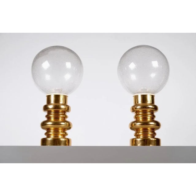 Produced in Sweden by Miranda, 1970s. Measures: Height 40 cm Diameter 20 cm. Up to 250V (Europe/UK Standard).The wiring of...