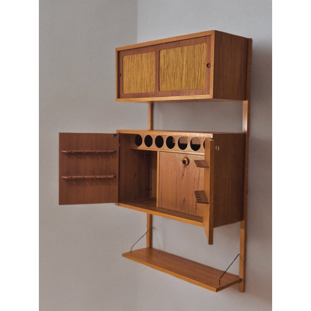 1960s Mid-Century Scandinavian Rival Wall-Mounted Bar Cabinet in Teak by Kjell Riise for Brødrene Jåtog, 1960s For Sale - Image 5 of 12