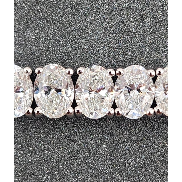 10.30 Ct Oval Cut Tennis Bracelet For Sale - Image 4 of 9