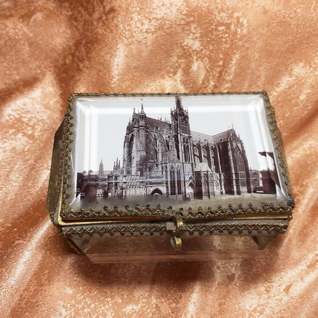 Antique Victorian Glass and Brass Jewellery Box, 19th Century For Sale - Image 3 of 7