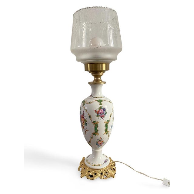 English Porcelain and Brass Lamp, 1950s For Sale - Image 15 of 15