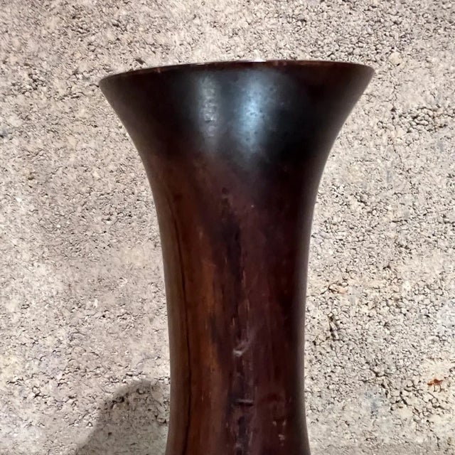 Mid-Century Modern Turned Wood Vase in Rosewood by Rude Osolnik, Usa For Sale In San Diego - Image 6 of 8