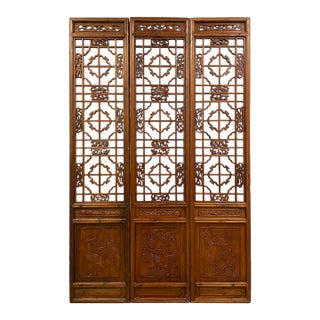 Late 19th Century Antique Chinese Handcrafted 3 Panel Wooden Screen/Room Divider For Sale