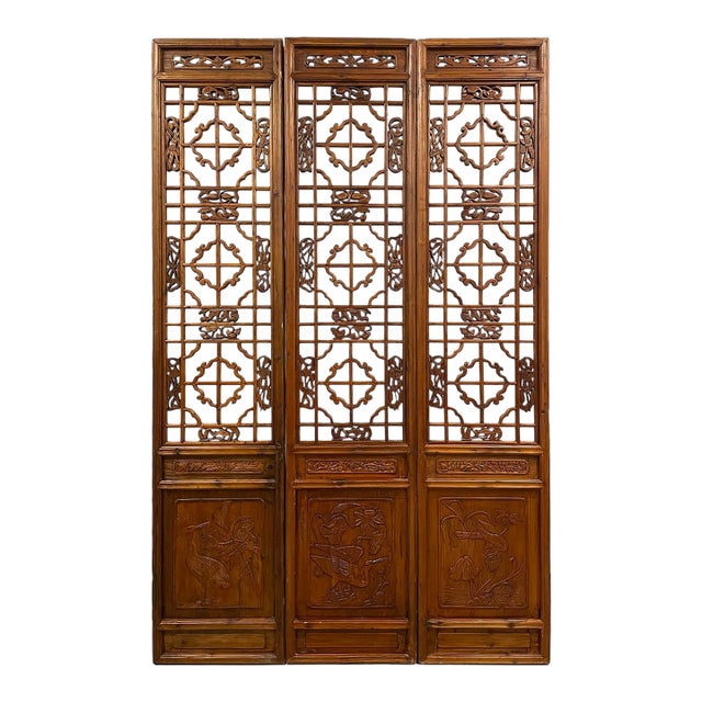 Late 19th Century Antique Chinese Handcrafted 3 Panel Wooden Screen/Room Divider For Sale