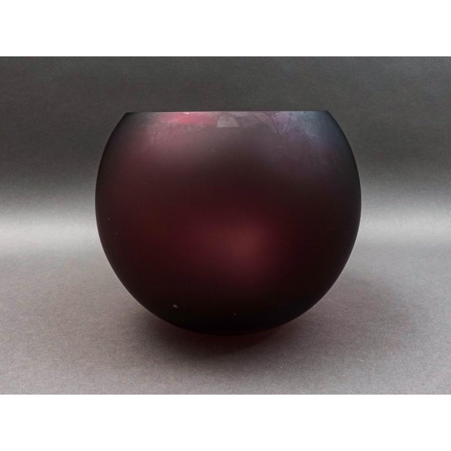 Mid 20th Century Movado Crystal Signed Amethyst Satin Art Glass Centerpiece Bowl Vase For Sale - Image 4 of 10