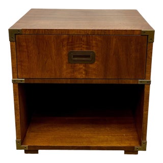 Vintage Mid Century Henredon Campaign Style Walnut Nightstand For Sale