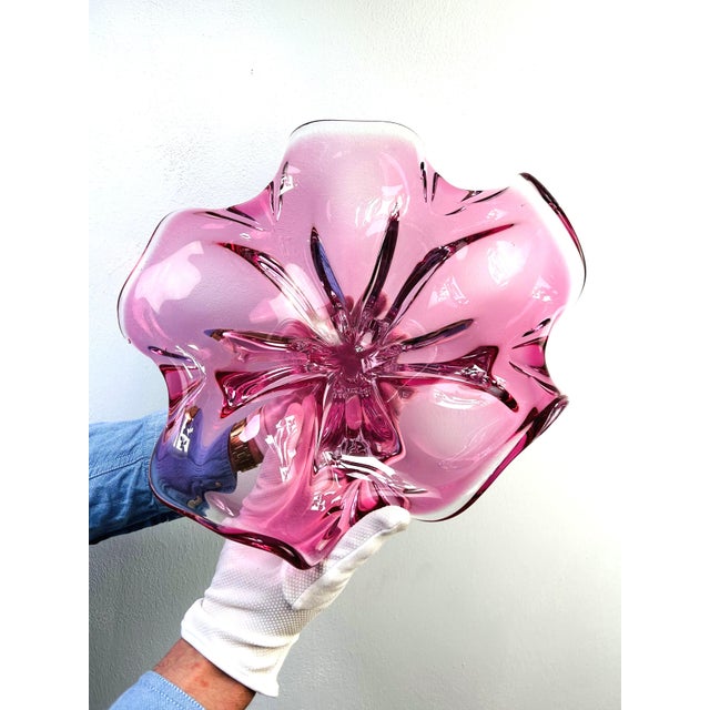 Large Pink Art Glass Bowl by Josef Hospodka for Chřibská, Czechoslovakia, 1960s For Sale - Image 6 of 7