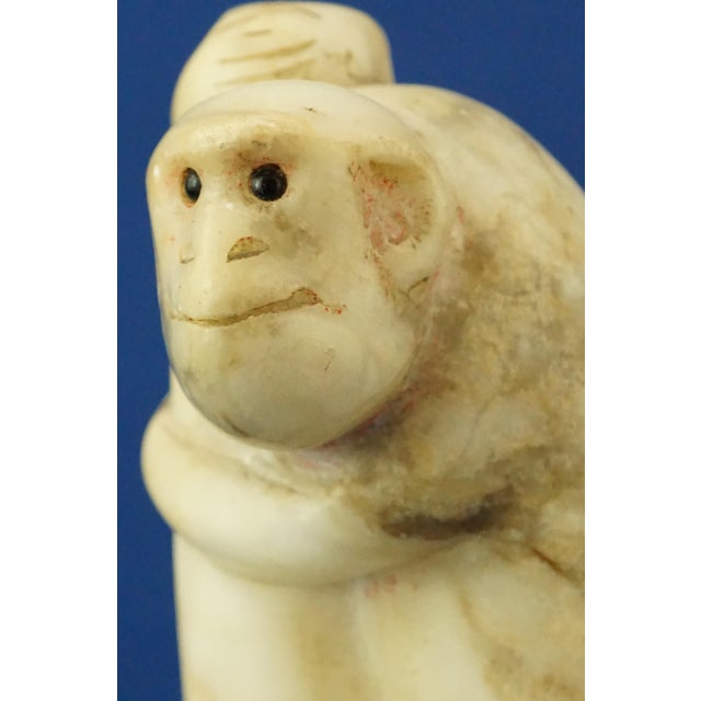 Qing Dynasty Qianlong Marble Monkey Sculpture with Jasper Eyes, China, Late 1800s For Sale - Image 17 of 18