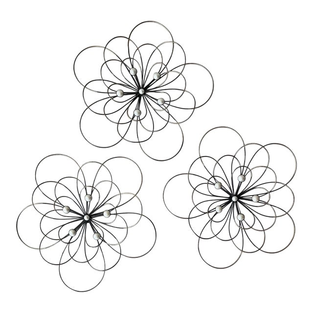 Contemporary Mid-Century Style Set of 3 Gold & Black Faux Pearl Wire Flower Wall Hangings For Sale