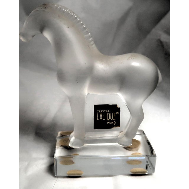 Late 20th Century Lalique (France) - Exquisite Signed Clear and Frosted Tang Horse With Original Label, Retired - For Sale In Miami - Image 6 of 16