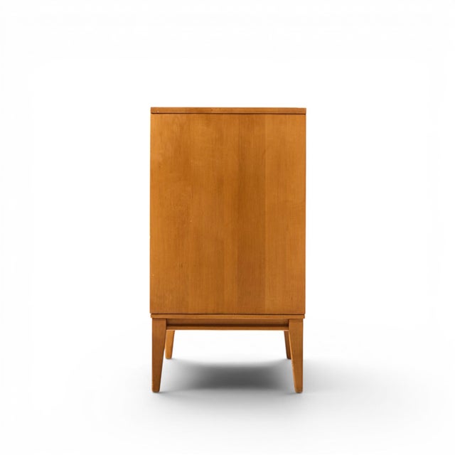 Mid 20th Century Paul McCobb for Planner Group Mid Century Sliding Door Credenza With Hutch For Sale - Image 5 of 12