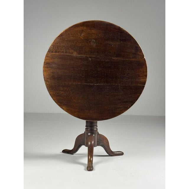 English Tilt Top Table in Oa For Sale - Image 17 of 18