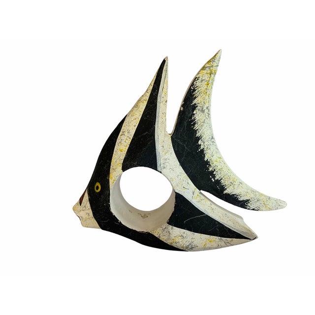 Set of 7 tropical-themed napkin rings. Each wooden ring is hand-painted and depicts a Black & White Butterflyfish. BoxA3