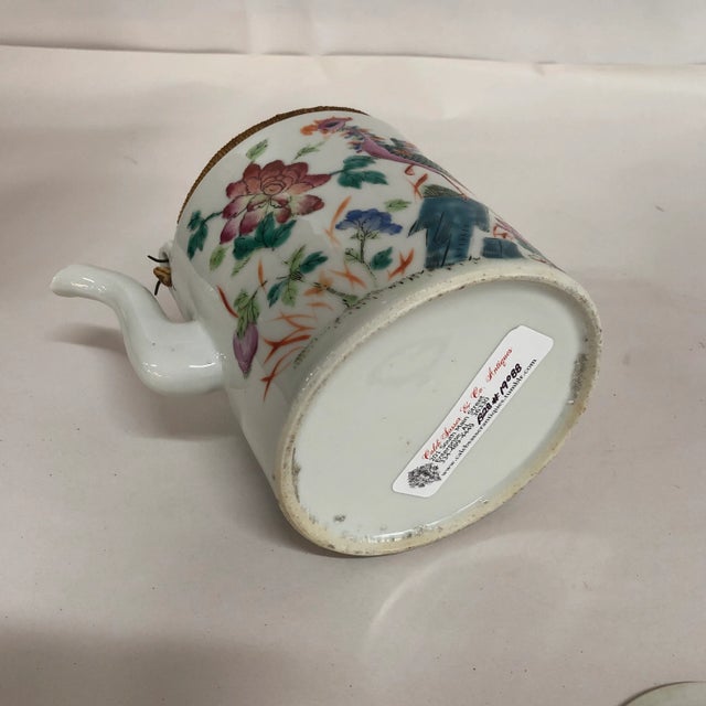 Mid 19th Century Antique Chinese Porcelain Teapot For Sale - Image 9 of 12
