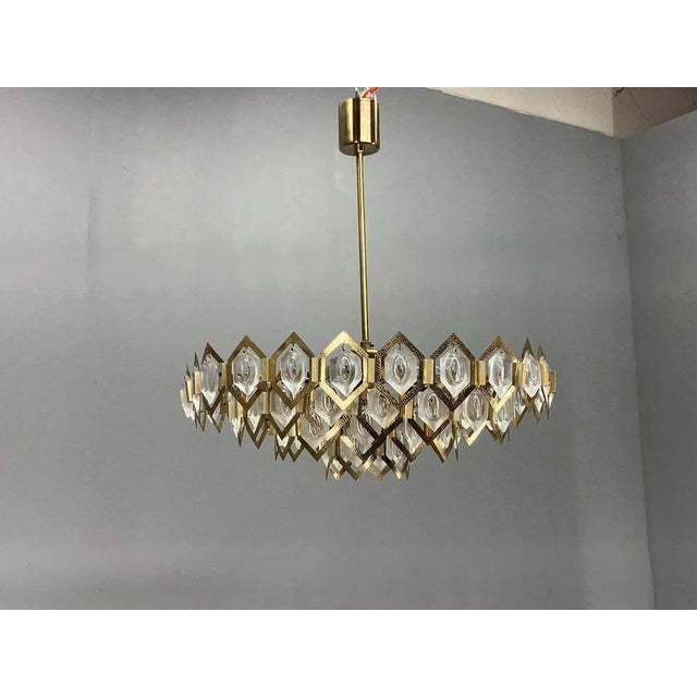 Faceted Glass Chandelier attributed to Jaroslav Bejvl for Kamenicky Senov, 1960s For Sale - Image 4 of 18