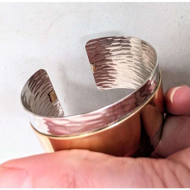 1970s Vintage 1976 Signed Napier Book Piece Rhodium Plate Goldtone Cuff Bracelet For Sale - Image 5 of 9