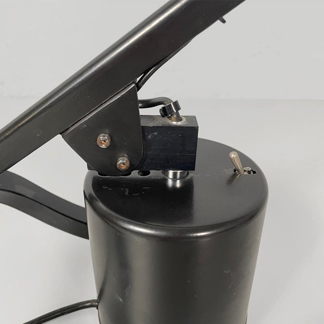 Italian Modern Dobermann Table Lamps by Elio Martinelli for Martinelli Luce, 1970s , Set of 2 For Sale - Image 14 of 18