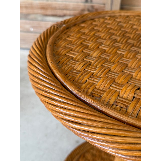 Mid-20th Century Coastal Twist Rattan Floor Lamp With Two-Tier Table and New Shade For Sale - Image 4 of 12