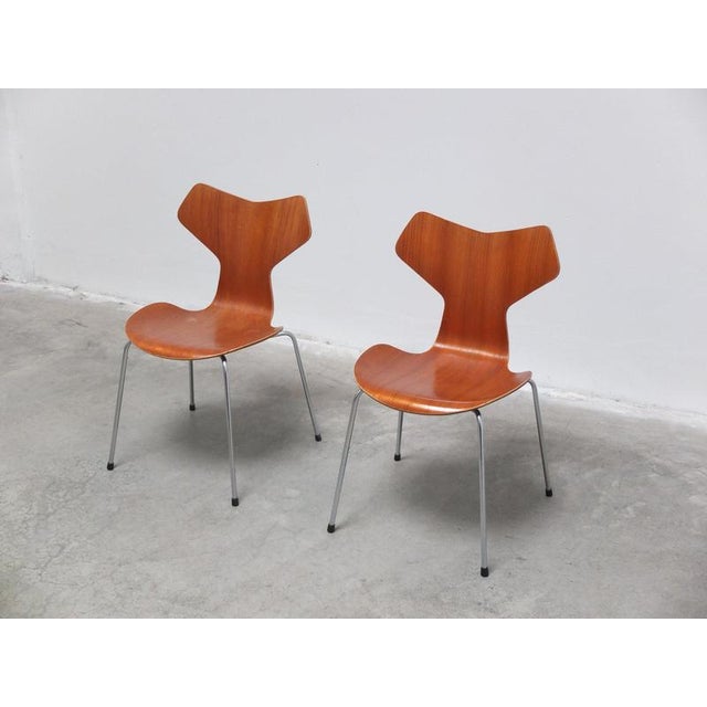 Wood Early Grand Prix Chairs by Arne Jacobsen for Fritz Hansen, 1957, Set of 2 For Sale - Image 7 of 14