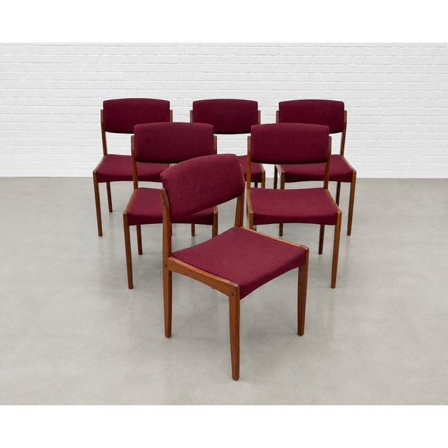 Set of 6 Danish Mid Century Modern Dining Chairs | Teak Chairs by h.w. Klein for Bramin, Made in Denmark, C. 1960’s For Sale In New York - Image 6 of 13