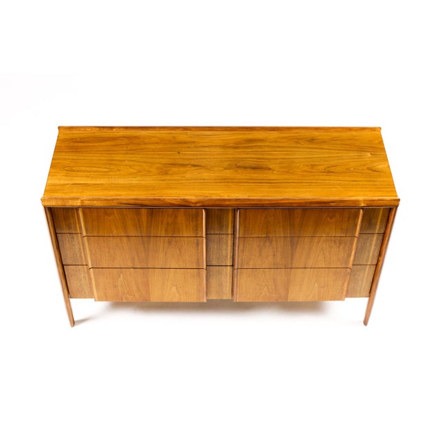 1960s Danish Modern Mid Century Walnut Low Dresser — Barney Flagg for Drexel Parallel — 6 Drawers For Sale - Image 9 of 9