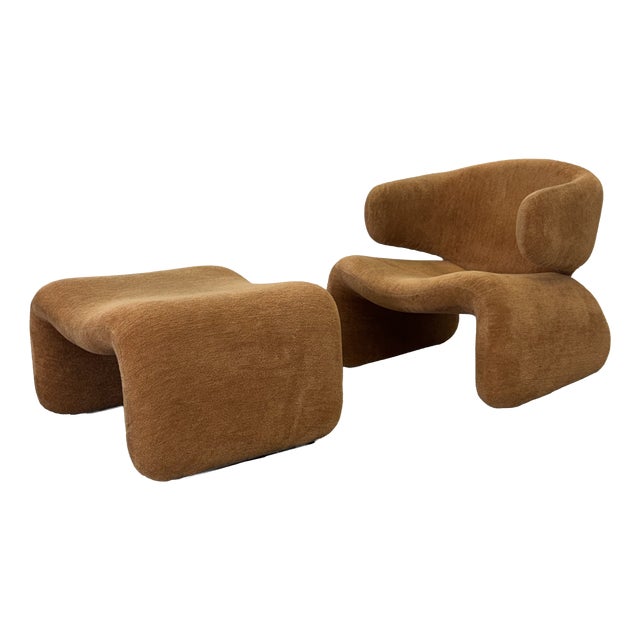 Set of Djinn Lounge Chair and Ottoman Olivier Mourgue for Airborne, 1960s, Set of 2 For Sale