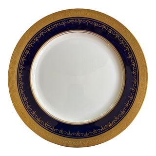 Aynsley Georgian Cobalt Dinner Dishes, England, Late 20th Century, Fit for an Embassy For Sale