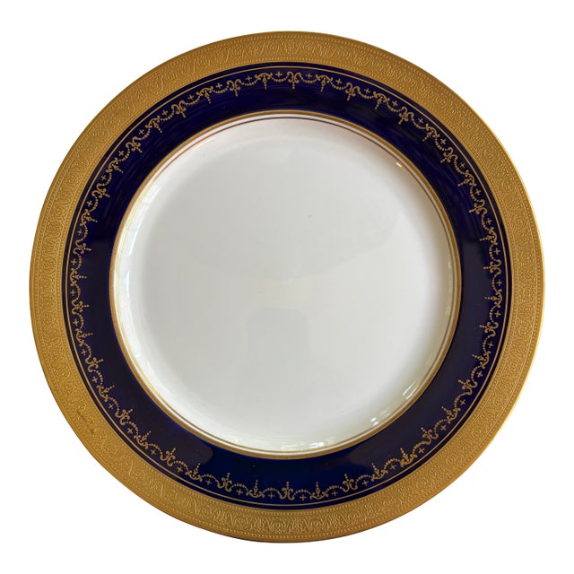 Aynsley Georgian Cobalt Dinner Dishes, England, Late 20th Century, Fit for an Embassy For Sale