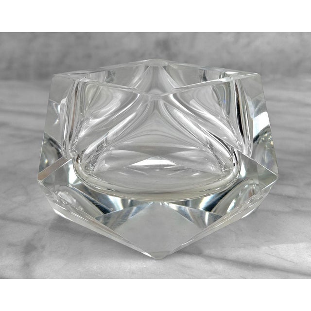 Mid-Century Modern Mid-Century Art Deco Faceted Glass Diamond Ashtray For Sale - Image 3 of 6