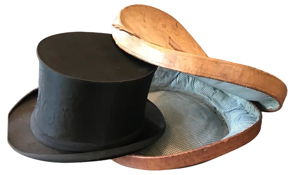 19th Century Hat Box and Hat, Paris, 1875, Set of 2 | Chairish display picture 3