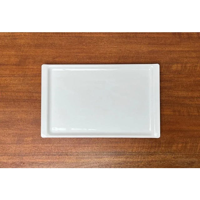 Postmodern Italian Plastic Tray from Guzzini, 1980s For Sale - Image 10 of 10