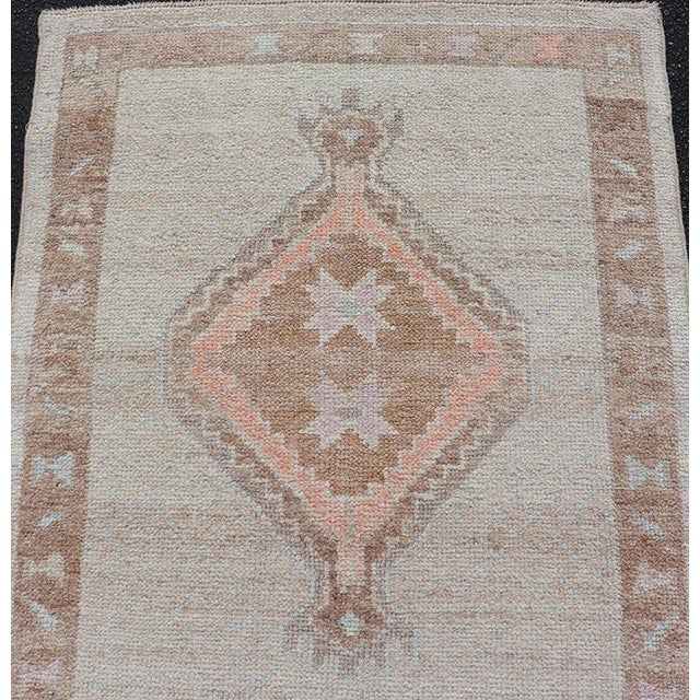 Early 21st Century Turkish Oushak Runner With Soft Ivory Field and Peach Geometric Medallions For Sale - Image 5 of 12