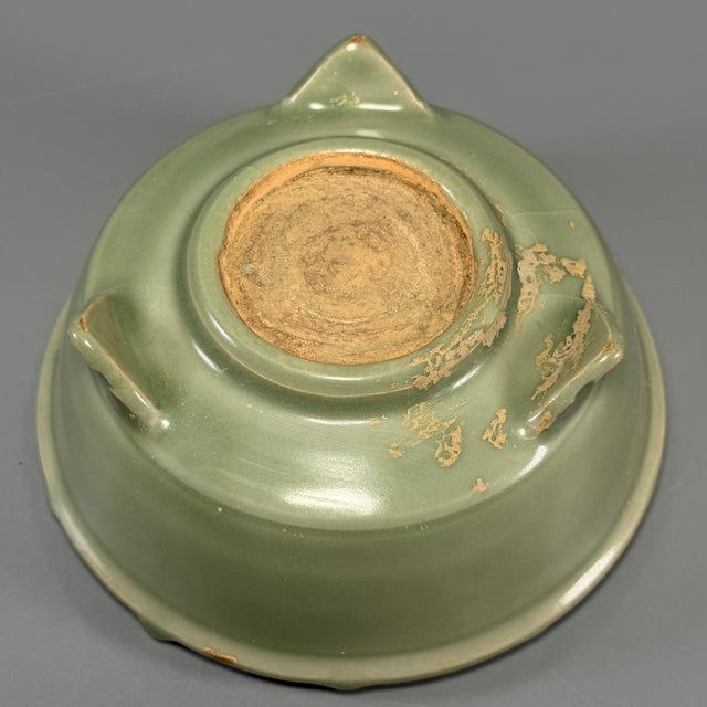 16th Century Antique Chinese Celadon Tripod Bowl With Interior Relief, Collectible Antique For Sale - Image 5 of 5