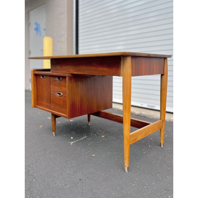 Mid 20th Century Mid Century Modern Writing Desk | by Hooker for Mainline For Sale - Image 5 of 18