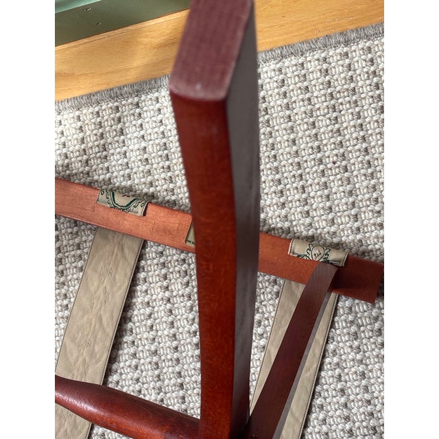 Vintage Mid-Century Scheibe Boston Folding Luggage Racks With Floral Tapestry – Pair For Sale In Boston - Image 6 of 12