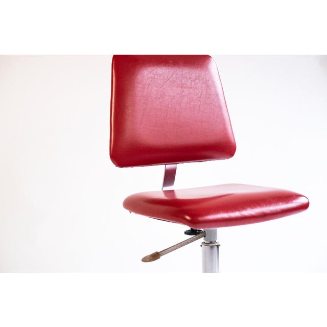 Vintage 20th Century Industrial Swivel Chair, 1960s For Sale - Image 4 of 6