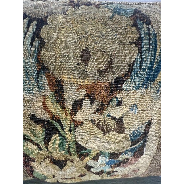 Pair of Pillows With 18th Century French Tapestry Panels by Melissa Levinson For Sale In Los Angeles - Image 6 of 10