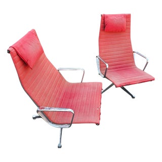 Aluminum 124 Swivel Armchair by Charles & Ray Eames Herman Miller, Set of 2 For Sale