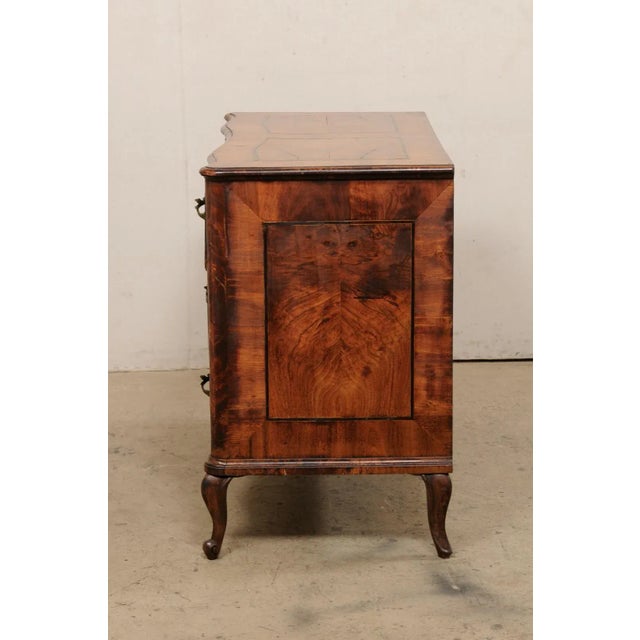 Rococo 18th Century Italian Chest with Book-Match Veneer For Sale - Image 3 of 11