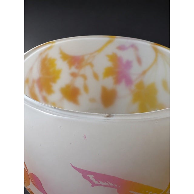 An elegant Art Nouveau glass vase by Max Köck, dating from circa 1910. Executed in the Überfang technique, the vase...
