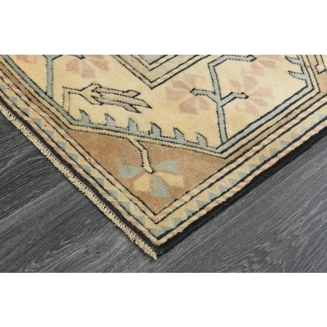 1970s Vintage Turkish Oushak Handmade Wool Cotton Beige Area Rug For Sale In San Francisco - Image 6 of 11