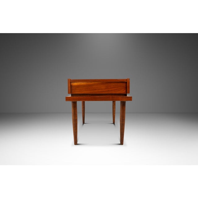 1960s Set of Two (2) Mid-Century Modern "Step" End Tables in Walnut W/ Storage Drawers by American of Martinsville, Usa, C. 1960s For Sale - Image 5 of 18