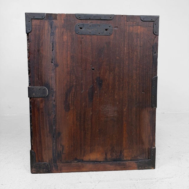 Shōwa Japanese Low Tansu Chest of Drawers, 1940 For Sale - Image 10 of 12