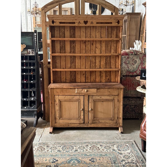 English 19th Century English Pine Welsh Cupboard For Sale - Image 3 of 10